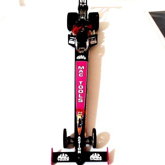 SHIRLEY MULDOWNEY 1/24 DIECAST EXACT SCALE NHRA DRAGSTER. MUPPETS 25TH ANVSRY - Picture 11 of 16